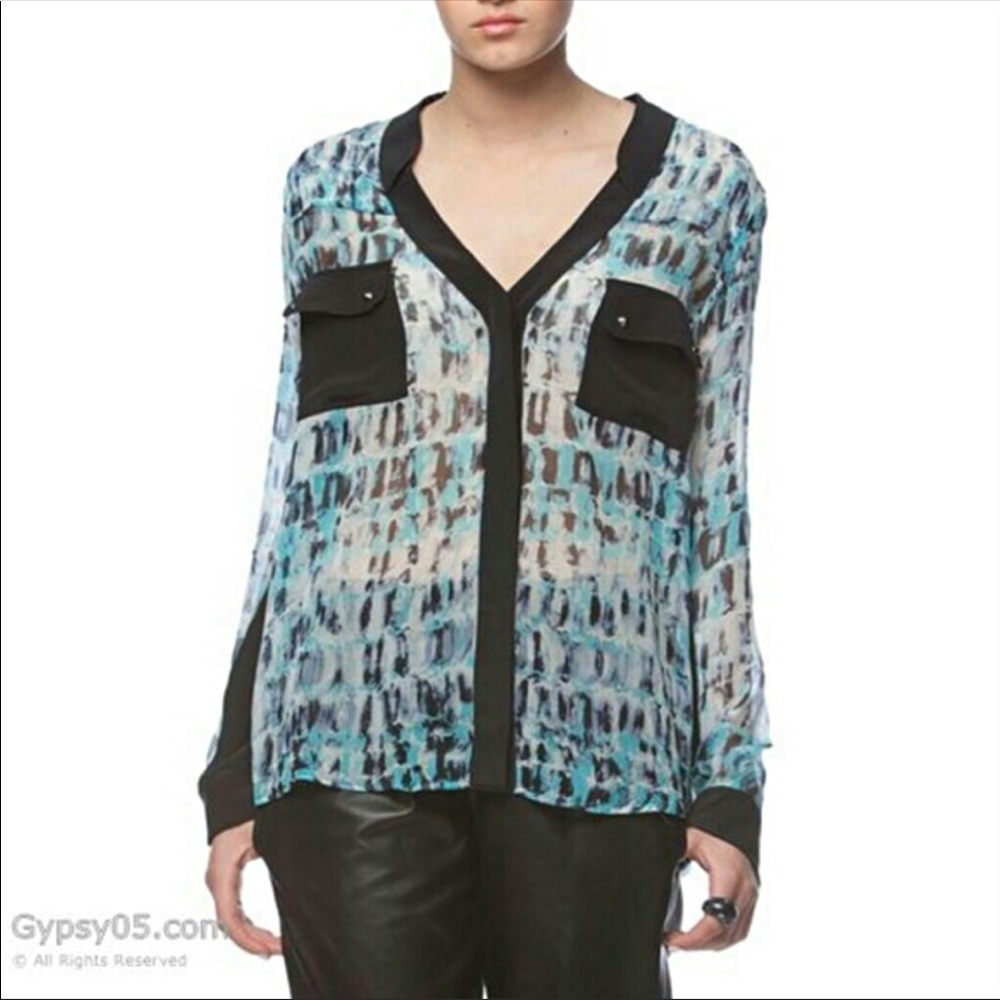 Gypsy 05 Blue Thumb Print Silk Mix Button Down